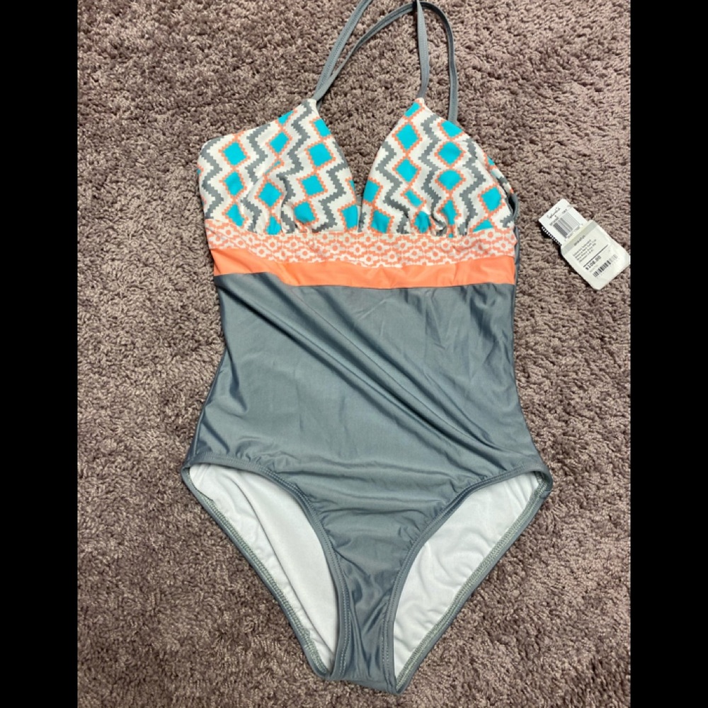 Splendid one piece baiting suit